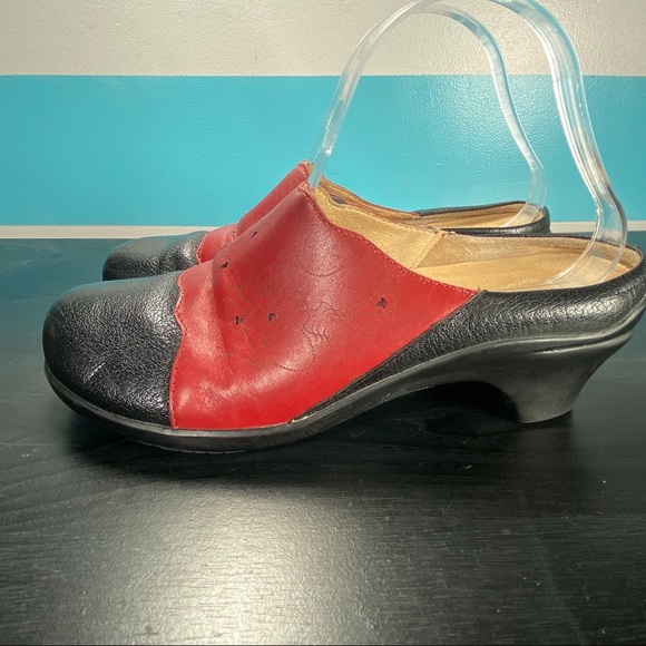 Aravon sandals slip on red/black womens size 8.5 - Picture 3 of 7